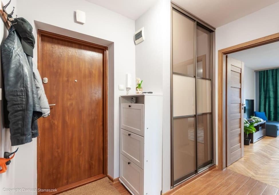 Superapart Woloska 40 Varşovia Exterior foto